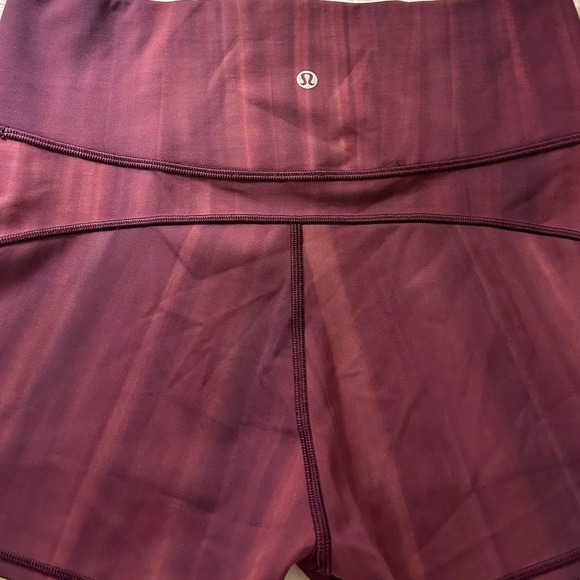 Lululemon In Movement Short *Everlux 2.5" Size 10 - Picture 6 of 8